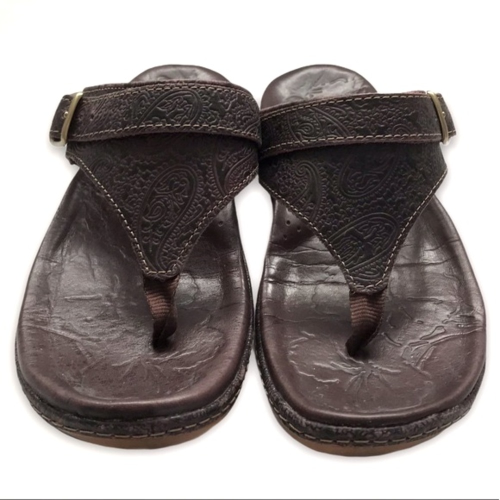 L.L. Bean Brown Etched Detail Flip-Flop Sandals
